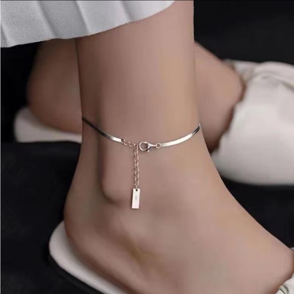 Sterling Silver Herringbone Ankle Bracelet - Picture 4 of 5